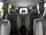 「中古車ハイブリッド保証」付き。ハイブリッド機構を無償で保証します。保証期間は、初度登録年月から10年目まで、またはロングラン保証が終わってから3年間。ただし累計走行距離が20万km以内です。