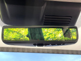 【デジタルルームミラー】後席の大きな荷物や同乗者で後方が確認しづらい時でも安心!カメラが撮影した車両後方の映像をルームミラー内に表示。クリアな視界で状況の確認が可能です!