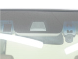 ◆Honda SENSING◆ カメラ等装置で精度の高い検知能力を発揮、安全運転を支援します。ステアリング上のコントローラーに注目!