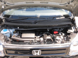 i-VTECエンジンを搭載しています。街中や坂道での加速や高速道路での力強さなどHondaならではの走りを体感できます。毎日乗るクルマとして大事な燃費性能にもこだわりました。