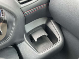 運転席用ドリンクホルダーです
