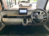 ■ 運転席まわりの装備 &rArr;