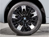 【BMWアロイホイル】軽量かつ強度に拘ったアロイホイル。走行性能ポテンシャルを引き出す設計。車の足元を引き締めてくれる大きなポイントはアロイホイルです。