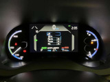車線逸脱警報機能&衝突回避ブレーキ機能が付いています。