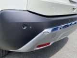 リヤバンパーにもソナーが装備されてます。
