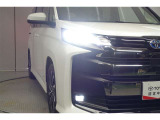 話題のLEDヘッドランプが採用されております! 省電力で長寿命、しかもとても明るく熱くなりにくい性質を持ったライトになります。虫も寄ってきにくい性質も持っております。