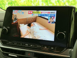 停車時にテレビを視聴可能。休憩時間などに、リラックスしたひとときを過ごせます。