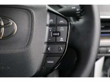 走りたいスピードでセットすれば一定速度で走行が出来るクルーズコントロール付き!高速道路でのドライブが快適になりますね♪