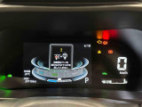 様々な車両情報を表示できるアクティブマルチインフォメーションメーターは4つのデザインからお好みをチョイス!