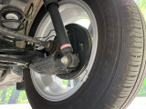 お車を安心してお乗りいただく為には、足回りの定期点検が欠かせません。サービスサポート(有償保証)では無料点検もご提供しており、安心のカーライフをお過ごしいただけるサポート体制が整っています。