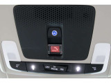 緊急通報ボタンが装備されています。ホンダコネクト対応。ご利用には、Honda Total Care プレミアムのご加入が必要です。