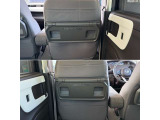 運転席と助手席シートバックには、様々なサイズのマルチポケットを装備!散らかりがちな後席の整理整頓にお使いいただけます♪