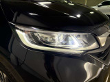 LEDヘッドライトが暗い夜道をしっかりと照らしてくれるので安全に運転できます♪