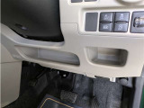 アイドリングストップ機能がついているので、停車時にエンジンを止めて燃料消費を抑えます。環境にもお財布に優しいですね♪