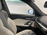 正規認定中古車 全国正規ディーラー保証付/2年・走行距離無制限 トップビューカメラ シートヒーター オートトランク アルミホイール ツートンレザーシート アップルカープレイ ステアリングヒーター