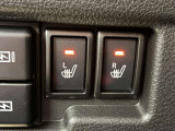 運転席と助手席にシートヒーターが付いてます。冬の寒いときでも直ぐにポカポカ。