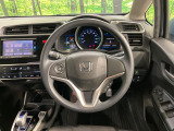 【ステアリングスイッチ】運転中、前方から目線をそらすことなく、オーディオ等の操作が可能な便利機能!安心&快適なドライブを演出してくれます♪