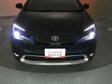 LEDヘッドライトです。デザイン性がよくとても明るいので、夜間の走行や悪天候でも安心です。しかも長寿命!
