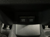【後席用USBチャージャー】後ろに乗車される方にうれしい装備!使いやすい位置に装備されております♪