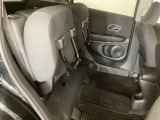 リアシート座面を持ち上げると、背の高い荷物を積むのに便利なトールモードに変身します!多彩なシートアレンジで使い勝手良好!