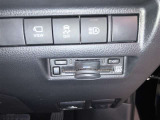 運転席の操作でオートスライドドアが開閉します!同乗者に優しく!とっても便利な機能です!