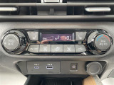 【エアコン】『エアコン装備』の画像になります。暑い夏でも寒い冬でも、車内に快適な空気を届けるので、いつでも快適な車内空間を創り上げます!