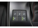 本革シートには、背もたれと座面から爽やかな風が吹き出るシートベンチレーション機能を搭載。夏の暑い日にもシートと密着している背中や足腰の蒸れを防ぎ、快適なドライブを楽しむことができます。