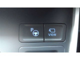アドバンスト パーク付きです。カメラやソナーによって、周囲を監視しながら駐車を支援。障害物を検知した場合には警報を鳴らし、ブレーキ制御を行うことで接触回避を支援します。