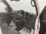 中古車は一物一価、同じようなお車でも、整備状況、外内装の状態など様々です。