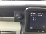 助手席にアクセサリーソケットが付いています。
