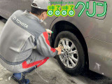 エンジンルームの汚れを洗剤で除去艶も出してピカピカのエンジンルームへ