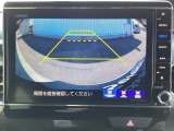 リアカメラ付で、後方をナビ画面で確認。車庫入れも安心です。もちろん、バックギアと連動しています。
