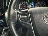 ステアリングスイッチ装備!運転しながら手元でオーディオの操作などができます。