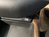 スマートフォンなどの充電に便利なUSBジャック。運転席からも助手席からも使いやすいです。
