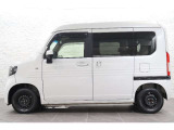 このお車はホンダ純正光脱臭・抗菌加工を納車前に致します。光触媒消臭は光触媒と銀イオンにより消臭とウイルス除菌や抗菌効果のダブル効果で車内を快適に保ちます。