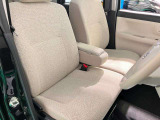 【フロントシート】運転席は必ず使用する部分ですので、座り心地が重要です★ぜひ一度ご体感下さい★