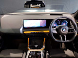 ☆センターパネルを運転席側に僅かに傾けたBMW独特のインパネ☆【駆け抜ける歓び】はここからもスタートしております☆