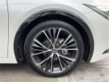 トヨタ純正19インチアルミホイール