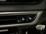 アドバンストパーク(自動駐車)機能が装着されています。スイッチ操作で自動駐車が可能です。