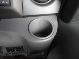 運転席側ドリンクホルダー画像です。