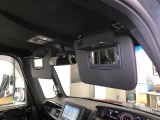 【車内ミラー】日常で使える、嬉しい車内ミラーがついてます!