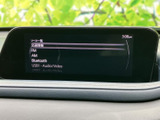 お好みの音楽を、高音質で楽しめます。Bluetooth接続にも対応しており、スマートフォンとの連携も可能です。