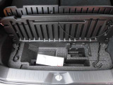 【こだわりの品質】新車にも負けないくらい満足していただけるお車を提供するということが弊社のこだわりでありモットーです。たかが中古車ではなく、されど中古車を実感していただきたいです。