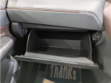 グローブボックスの収納もバッチリ