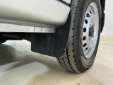 初めての中古車選びも安心!スタッフが親身にご案内します♪