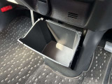 ご成約のおクルマ全て、エンジンオイルを交換してご納車させていただきます!また、点検時に消耗品の状態確認も行い必要に応じて新品交換させていただきます!
