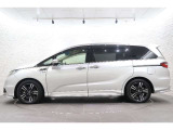 このお車はホンダ純正光脱臭・抗菌加工を納車前に致します。光触媒消臭は光触媒と銀イオンにより消臭とウイルス除菌や抗菌効果のダブル効果で車内を快適に保ちます。