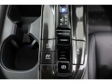 ■電動パーキングブレーキ■電動でパーキングブレーキをかけたり、解除してくれます!パーキングブレーキのかけ忘れ等が防げます♪オートモードとマニュアルモードが切り替えられます!