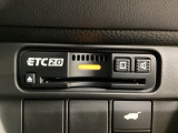 ETCが付いてます。ETC搭載車しか通過できないスマートICが利用できるようになりますよ!現在スマートICの設置箇所も増えてきているので、高速道路利用の幅が広がりますね☆