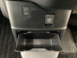 車を初めて購入されるお客様や、車にあまり詳しくないお客様にもわかりやすく丁寧に説明させて頂きます♪